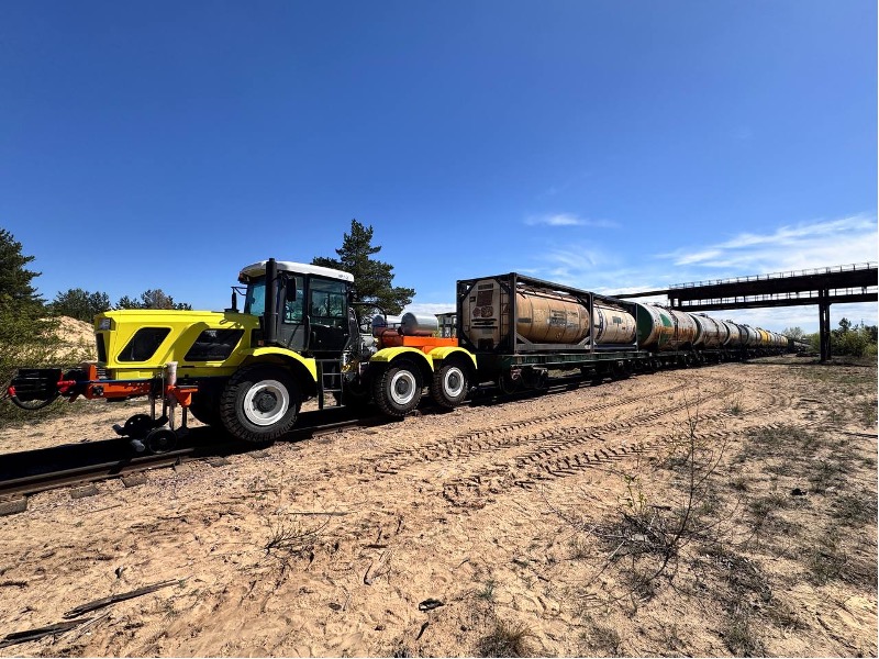 Локотрактор КРТ-2